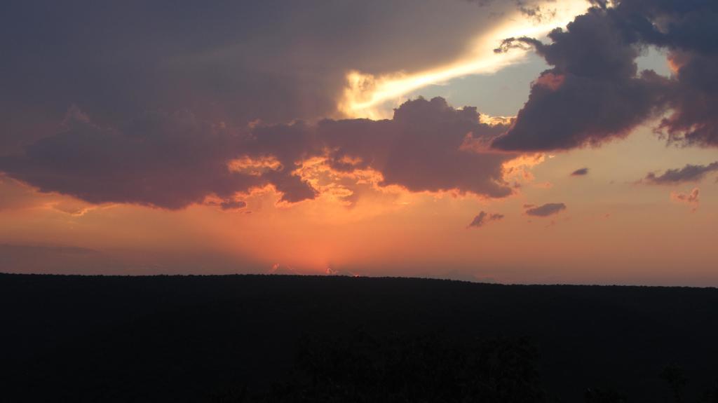 Dinkweng Safari Lodge The Waterberg Biosphere Buitenkant foto