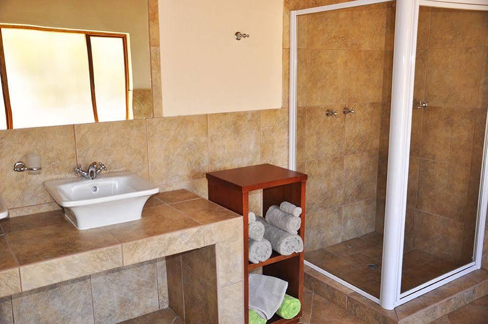 Dinkweng Safari Lodge The Waterberg Biosphere Buitenkant foto